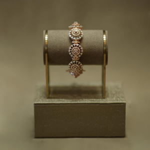 Diamond Ladies Bracelete 18KT(D-Plain)